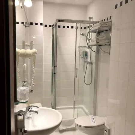 Atrium 3* אלבלאג